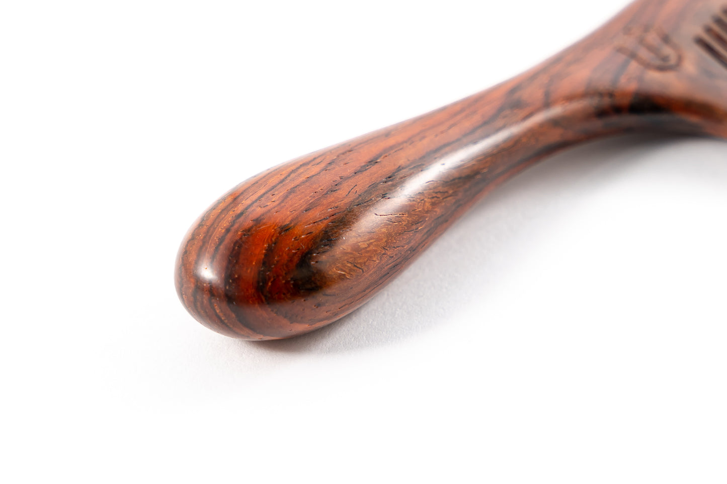 Islandoffer Mexican Mahogany round handle comb