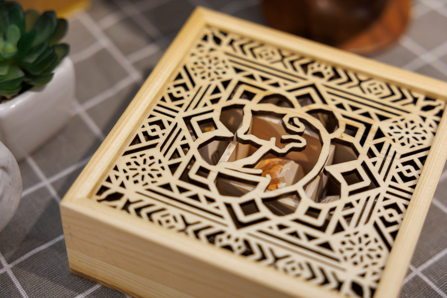 Islandoffer (Designed by Islandoffer) Small wooden box for cats (9 cats are not included)