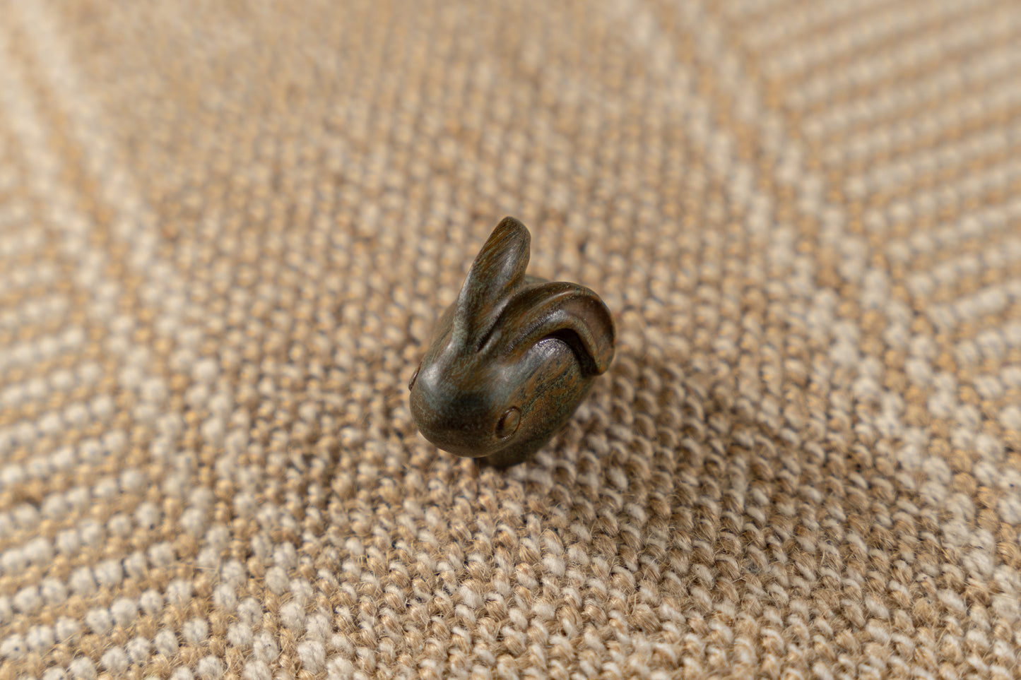 Islandoffer Green Sandalwood Carving Little Moon Rabbit