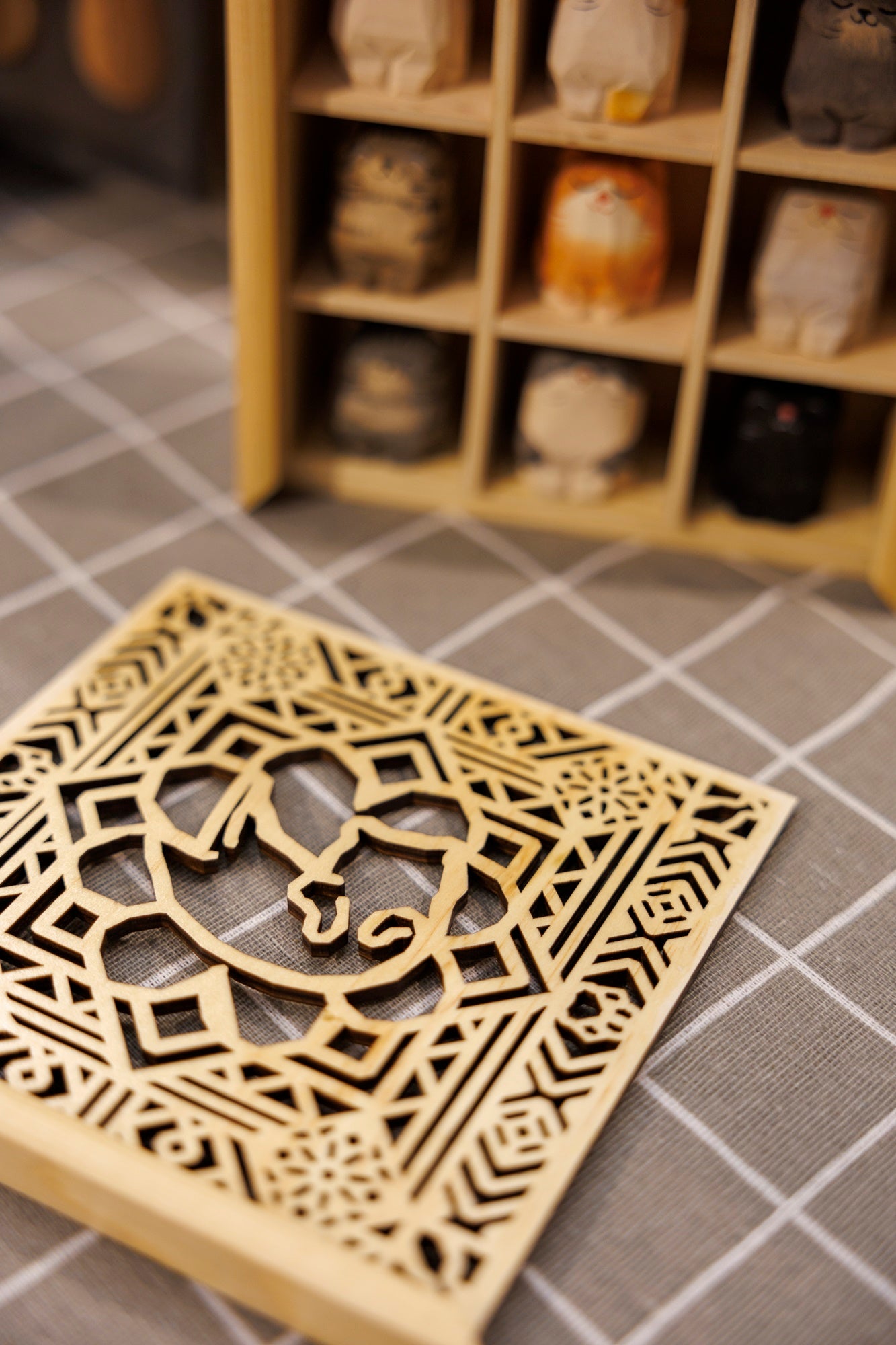 Islandoffer (Designed by Islandoffer) Small wooden box for cats (9 cats are not included)